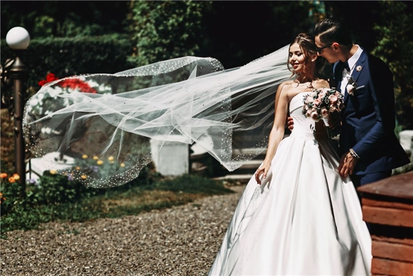 Site du mariage de Agathe de Fos et Thomas Dumortier le 04 08 2028