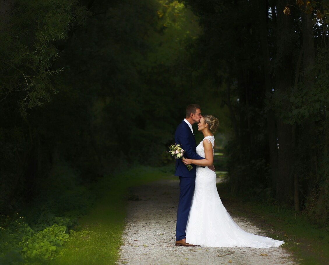 Photos de couple mariage : quand les faire sans manquer le cocktail ?