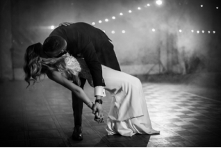 Ouverture de bal : nos conseils pour préparer votre première danse de mariage